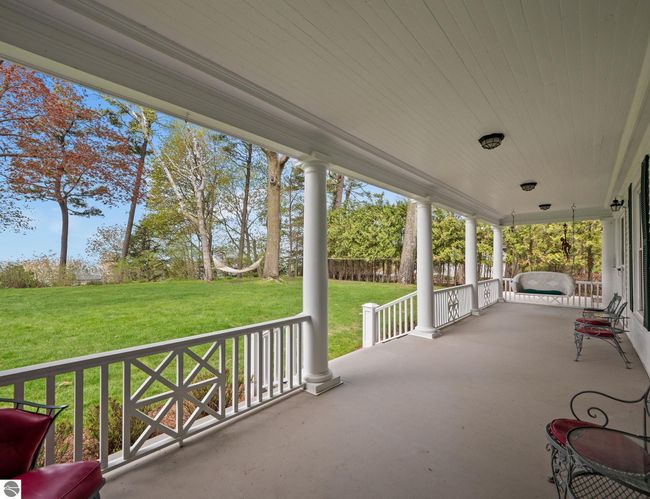 431 Michigan Ave, House other with 10 bedrooms, 7 bathrooms and null parking in Charlevoix MI | Image 74