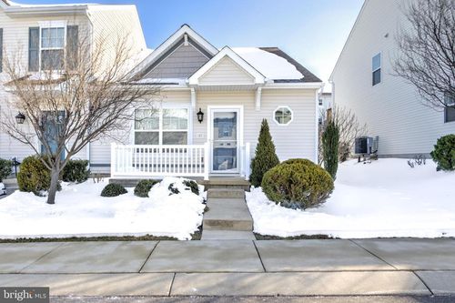 207 Norbury Cir, WILLOW STREET, PA, 17584-9581 | Card Image