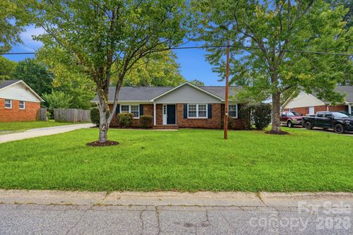 8208 Idlewild Rd, Indian Trail, NC, 28079-8647 | Card Image