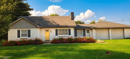 98 Shadywood Rd, Rochester Hills, MI, 48307-5047 | Card Image