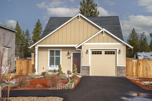 16610 Pine Creek Dr, La Pine, OR, 97739-8707 | Card Image