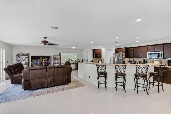 19367 Nw 13 Th St, House other with 5 bedrooms, 3 bathrooms and null parking in Pembroke Pines FL | Image 11