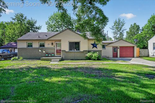 39185 Chase St, Romulus, MI, 48174-1363 | Card Image