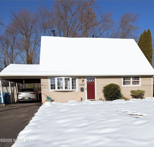 107 Boulevard W, Keyport, NJ, 07735-6105 | Card Image