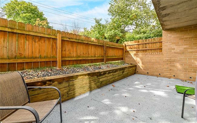 APT-1 - 250 Waverly Ave, Condo with 2 bedrooms, 2 bathrooms and null parking in West View PA | Image 18
