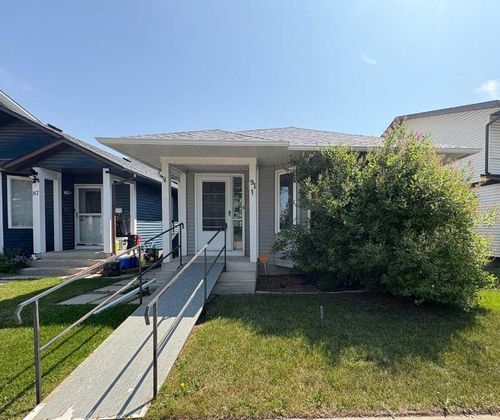 91 Bedfield Close Ne, Calgary, AB, T3K3L7 | Card Image