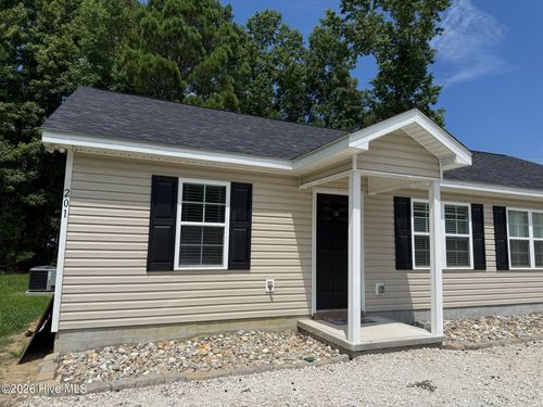 14-201 Fire Tower Rd, Richlands, NC, 28574-8365 | Card Image