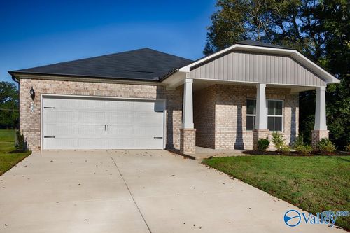 330 Pone St, Toney, AL, 35773-4020 | Card Image