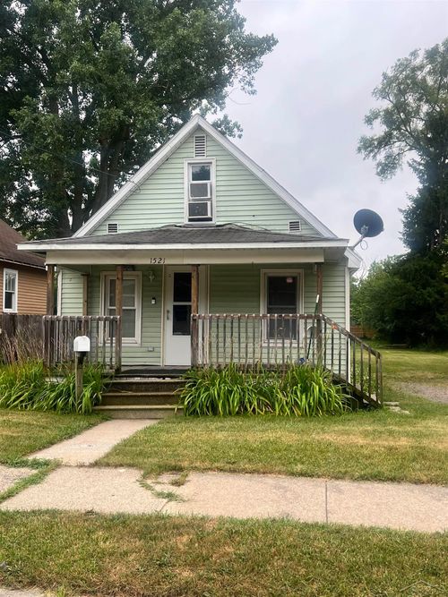 1521 Stanley St, Saginaw, MI, 48602-1060 | Card Image