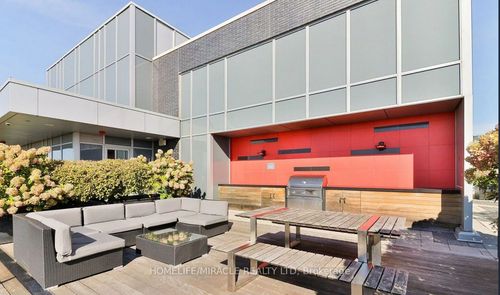 708-58 Orchard View Boulevard, York, ON, M4R0A2 | Card Image