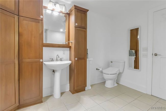 UNIT-403 - 132 Lakefront Blvd, Condo with 2 bedrooms, 2 bathrooms and null parking in Buffalo NY | Image 25