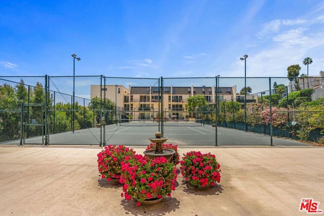 159 - 23901 Civic Center Way, Condo with 2 bedrooms, 2 bathrooms and 2 parking in Malibu CA | Image 8