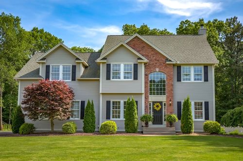 41 Christopher Dr, Westfield, MA, 01085-1851 | Card Image