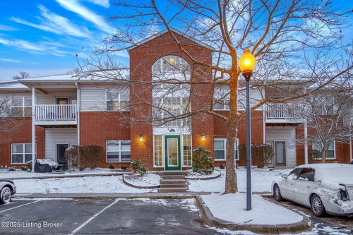 unit-201-8001 Magnolia Ridge Ct, Louisville, KY, 40291-6771 | Card Image