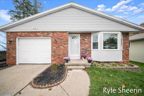1618 Waldorf St Nw, Walker, MI, 49544-1430 | Card Image
