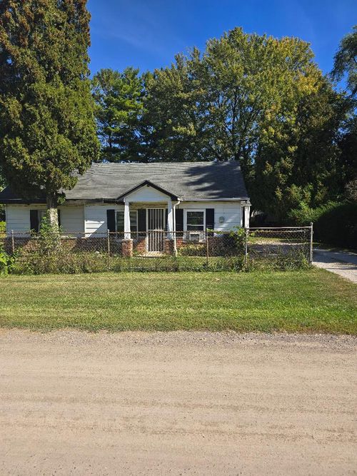 22211 Grandy St, Clinton Twp, MI, 48035-3139 | Card Image