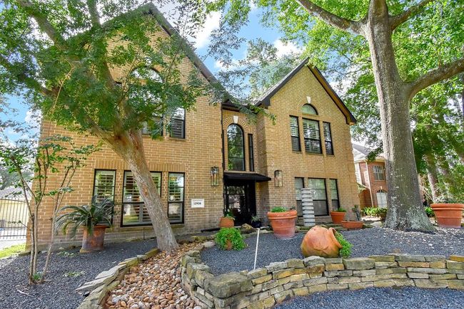 This home speaks elegance and style from any angle. | Image 5