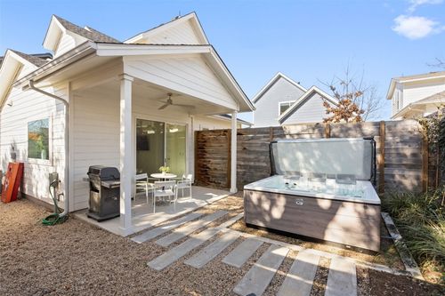 b-209 Ben Howell Dr, Austin, TX, 78704-5474 | Card Image