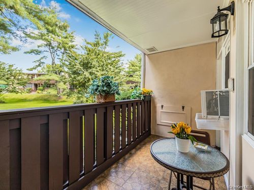 d8-103 Wiltshire Rd, Scarsdale, NY, 10583-4535 | Card Image