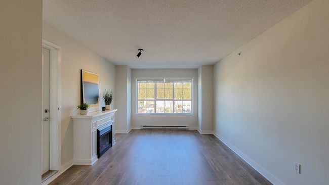 419 - 19673 Meadow Gardens Way, Condo with 2 bedrooms, 1 bathrooms and 2 parking in Pitt Meadows BC | Image 2