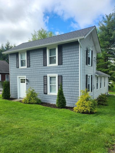 32 Elm Street, House other with 3 bedrooms, 1 bathrooms and 2 parking in Colchester CT | Image 2