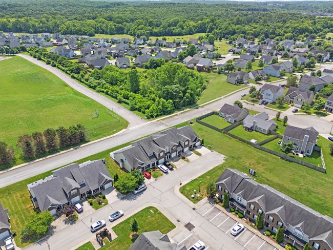 1071 Muna Ct, Townhouse with 3 bedrooms, 3 bathrooms and 3 parking in Spring Hill TN | Image 45
