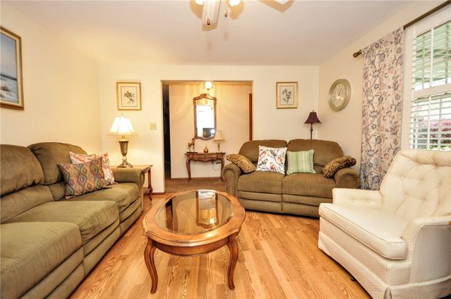 33 Crestvue Rd, House other with 3 bedrooms, 3 bathrooms and 2 parking in Washington PA | Image 16