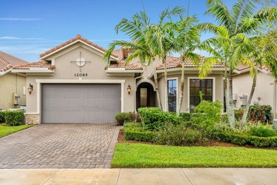 12085 Kalmar Cir S, House other with 2 bedrooms, 2 bathrooms and null parking in Parkland FL | Image 1