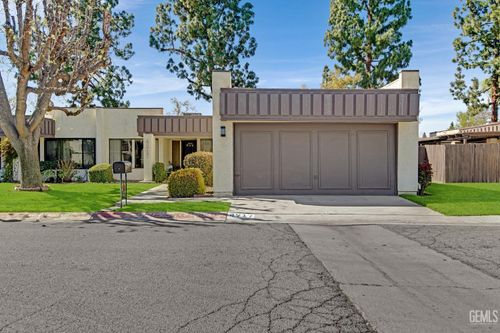 4917 Scorpio Court, Bakersfield, CA, 93309 | Card Image