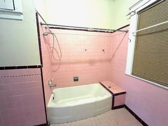 206 Hinton St, House other with 2 bedrooms, 2 bathrooms and null parking in Three Rivers TX | Image 22