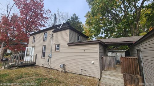 120 W Mcneil St, Corunna, MI, 48817-1620 | Card Image