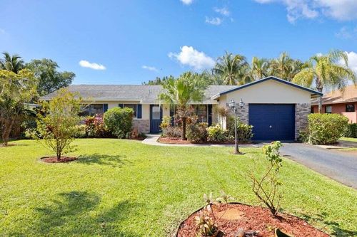 146 Se 26th Ave, Boynton Beach, FL, 33435-7626 | Card Image