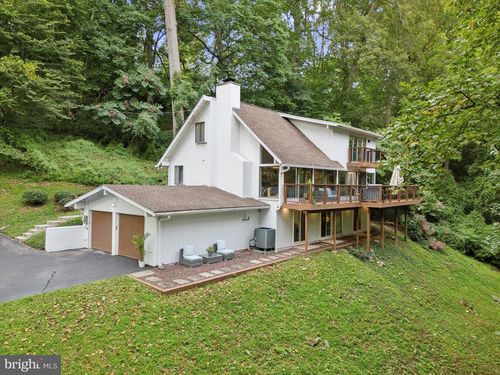 10 Conshohocken State Rd, GLADWYNE, PA, 19035-1328 | Card Image