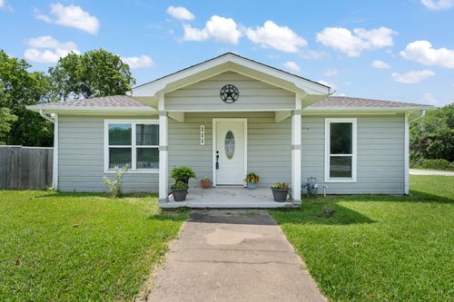 111 W Shelton St, Alvarado, TX, 76009-3860 | Card Image
