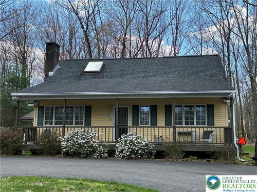 160 White Oak Dr, Jim Thorpe, PA, 18229-9594 | Card Image