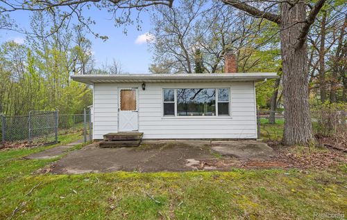 3332 Horrell Ct, Fenton, MI, 48430-1099 | Card Image