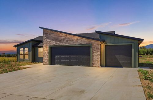 24-1386 W 3200 S, Perry, UT, 84302-4496 | Card Image