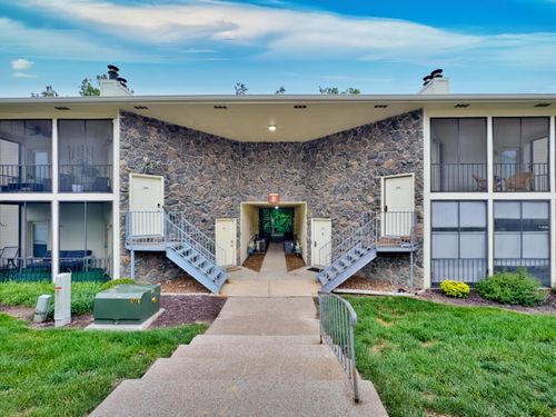 808 Park De Ville Pl, COLUMBIA, MO, 65203-4633 | Card Image