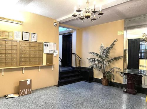 apt-1g-8383 118th St, Kew Gardens, NY, 11415-2411 | Card Image