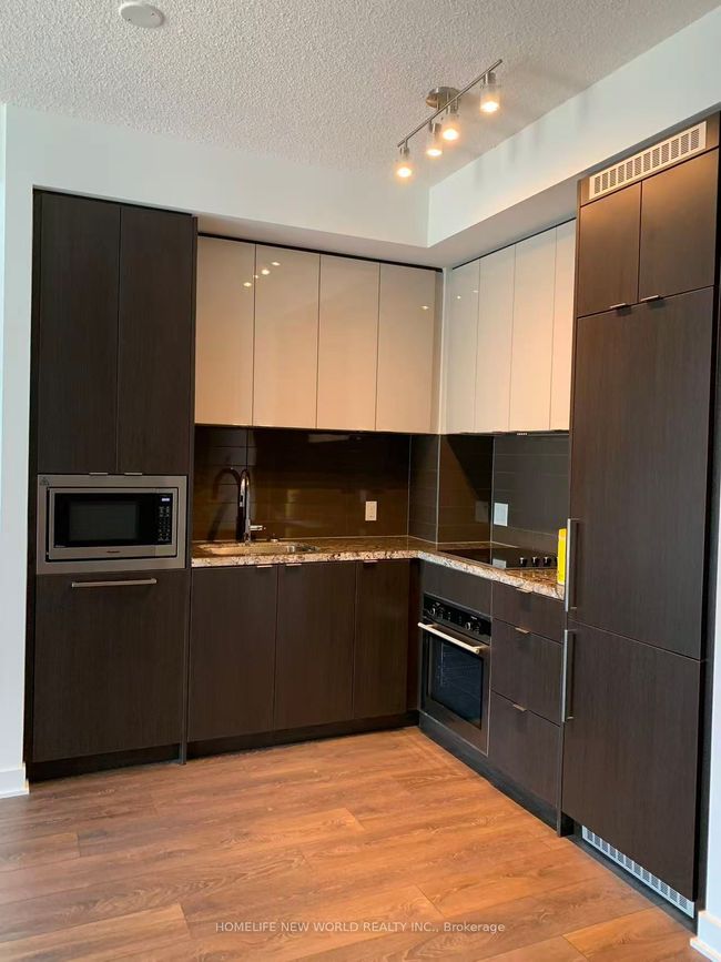 1009 - 125 Blue Jays Way, Condo with 2 bedrooms, 1 bathrooms and null parking in Toronto ON | Image 9