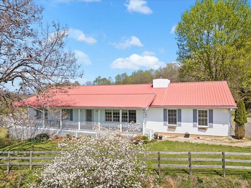 489 Arch Mill Rd, Buchanan, VA, 24066-4927 | Card Image