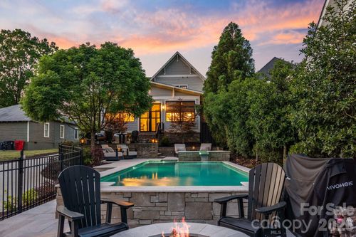 351 Delburg St, Davidson, NC, 28036-6944 | Card Image