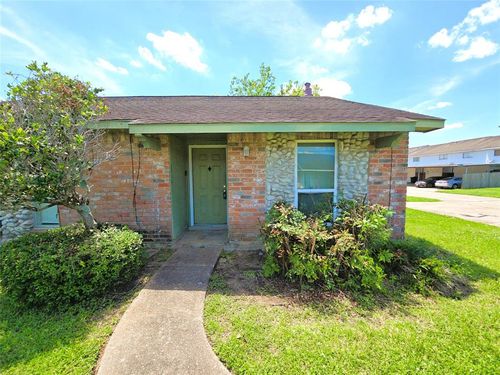 6939 Chasewood Dr, Missouri City, TX, 77489-2519 | Card Image
