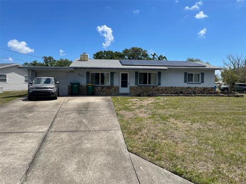 5833 Mckee Lake Dr N, ST PETERSBURG, FL, 33709-1936 | Card Image