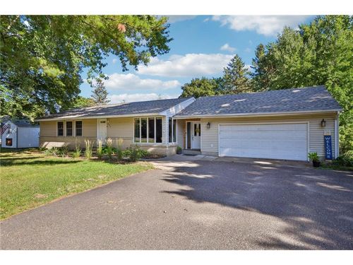 906 N Cascade St, OSCEOLA, WI, 54020-8105 | Card Image