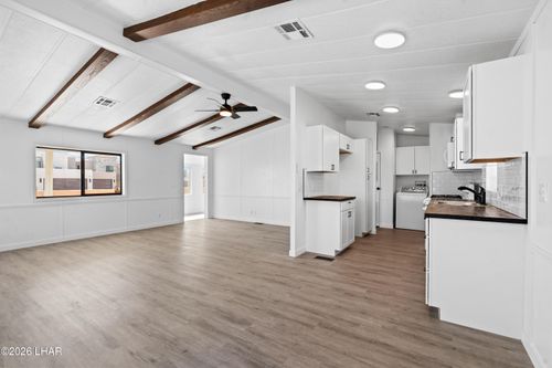 1405 King Dr, Lake Havasu City, AZ, 86404-2455 | Card Image