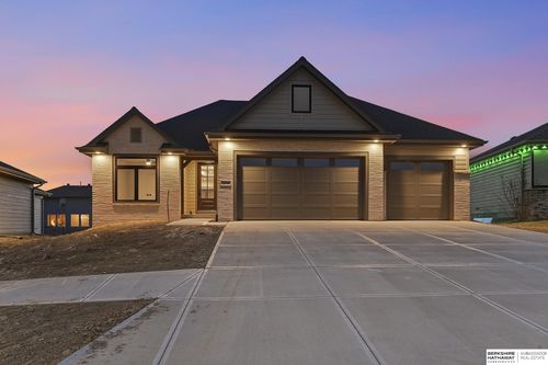 2204 N 182nd Ave, Elkhorn, NE, 68022-4189 | Card Image