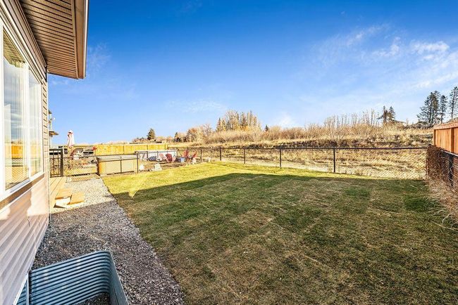 12 Lakewood Circle, Home with 3 bedrooms, 2 bathrooms and 4 parking in Strathmore AB | Image 38