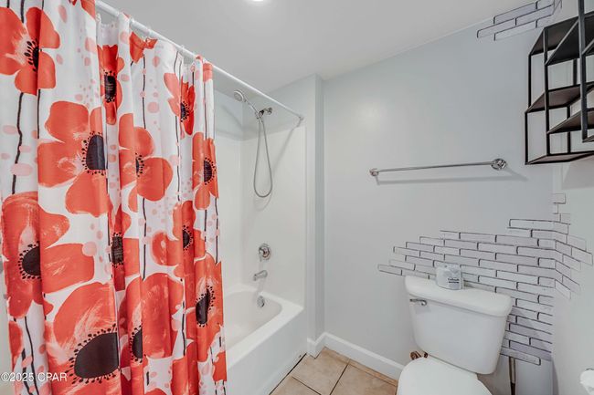 UNIT-1125 - 9900 S Thomas Dr, Condo with 1 bedrooms, 2 bathrooms and null parking in Panama City Beach FL | Image 11