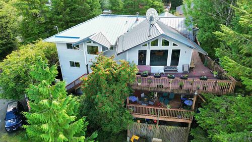 662 Lermo Dr, Ketchikan, AK, 99901-9157 | Card Image
